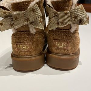UGG boots Toddler 9